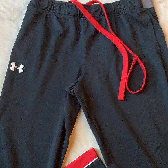 Like new— Under Armour athletic pants - Picture 4 of 11